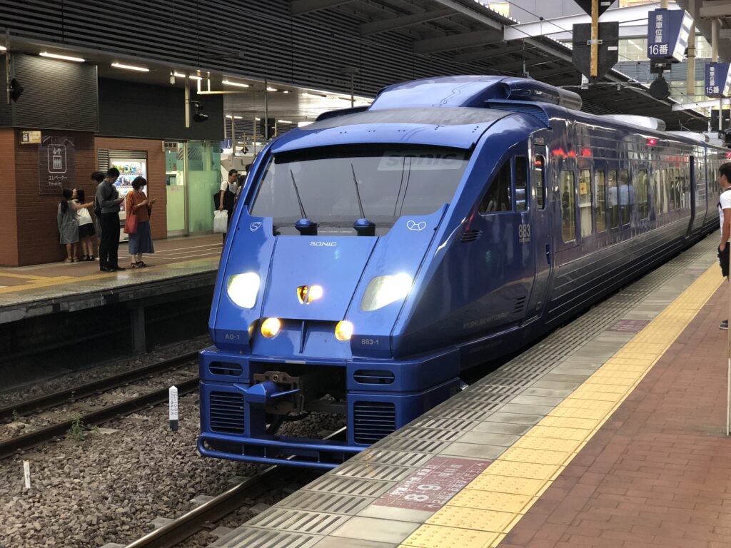 JR九州883系ソニックの写真