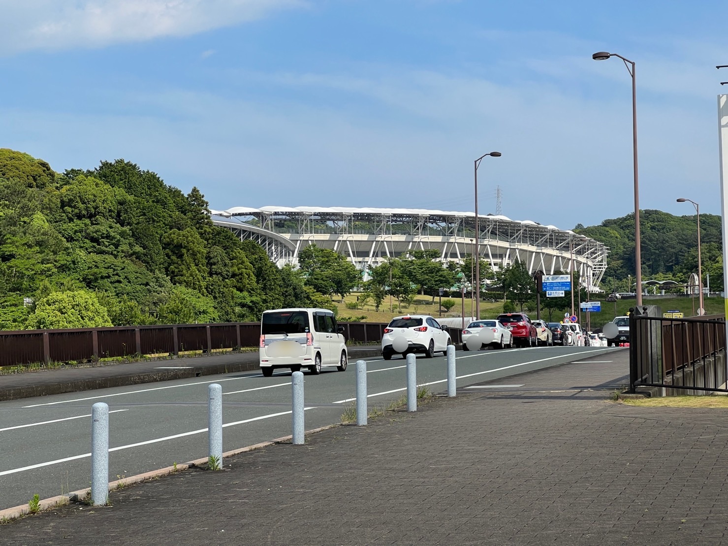 静岡エコパスタジアムを遠くから撮影した写真