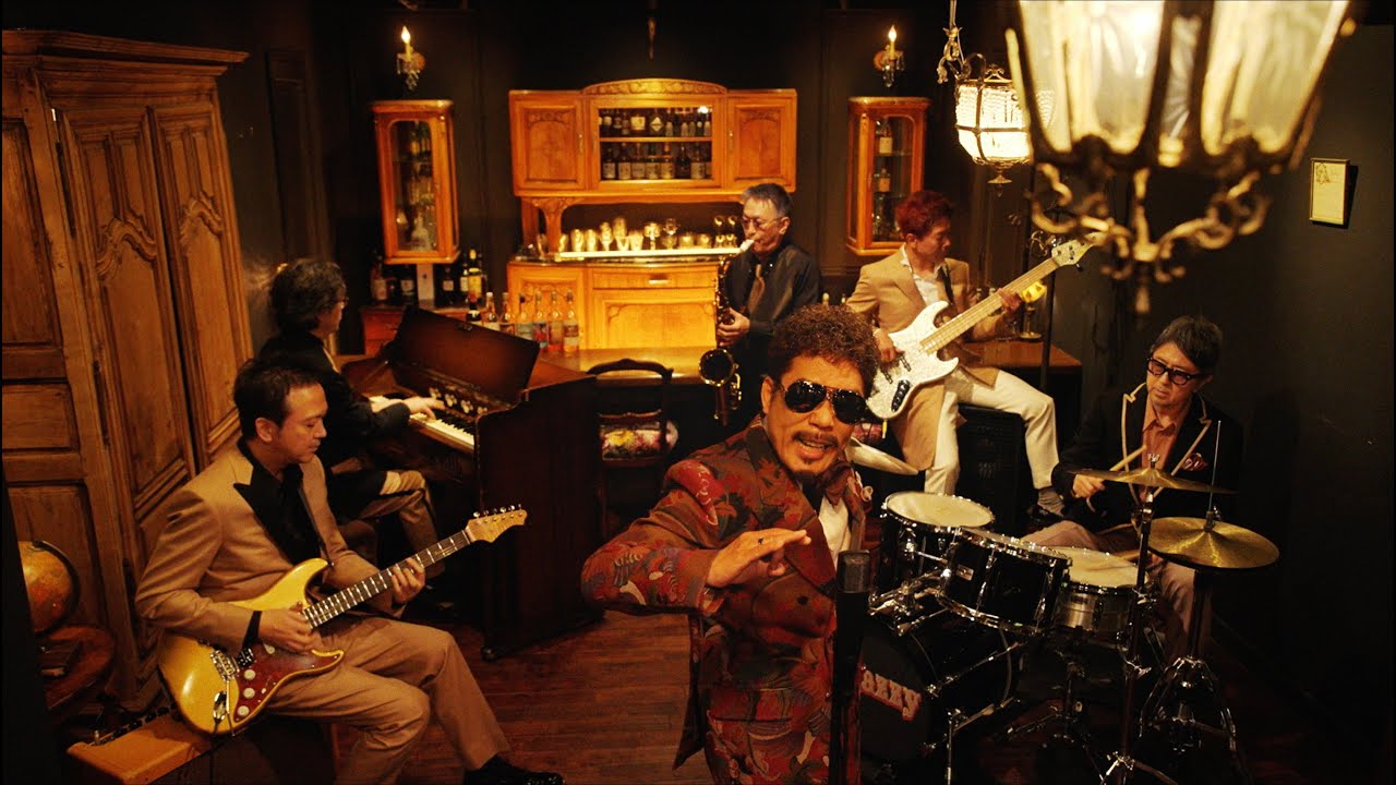 鈴木雅之「Ultra Snazzy Blues」のミュージック・ビデオのサムネイル画像